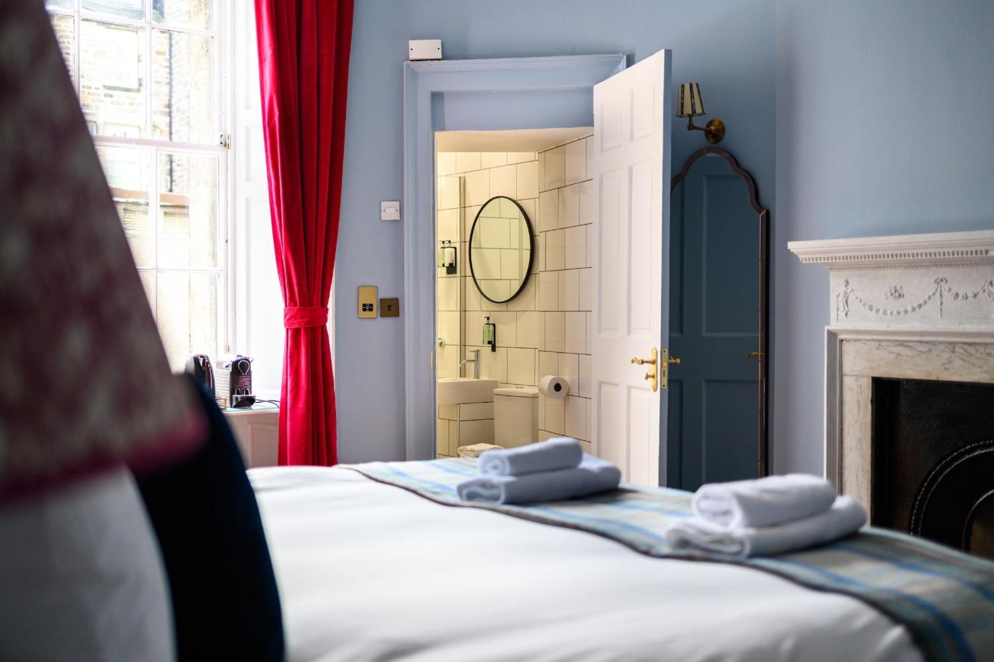 Queen Charlotte Guesthouse Edimburgo Exterior foto